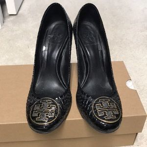 Tory Burch Black embossed snake skin wedge.